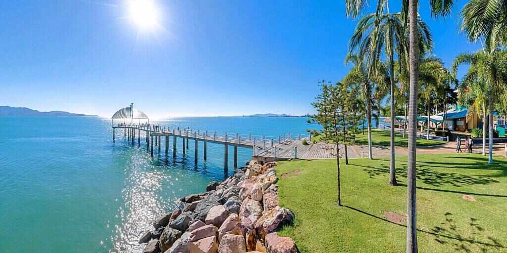 Townsville City Tour