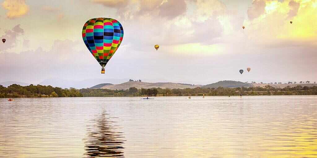 Canberra tours