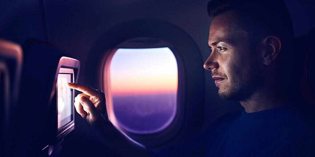 Ten great ways to entertain yourself on a long-haul flight